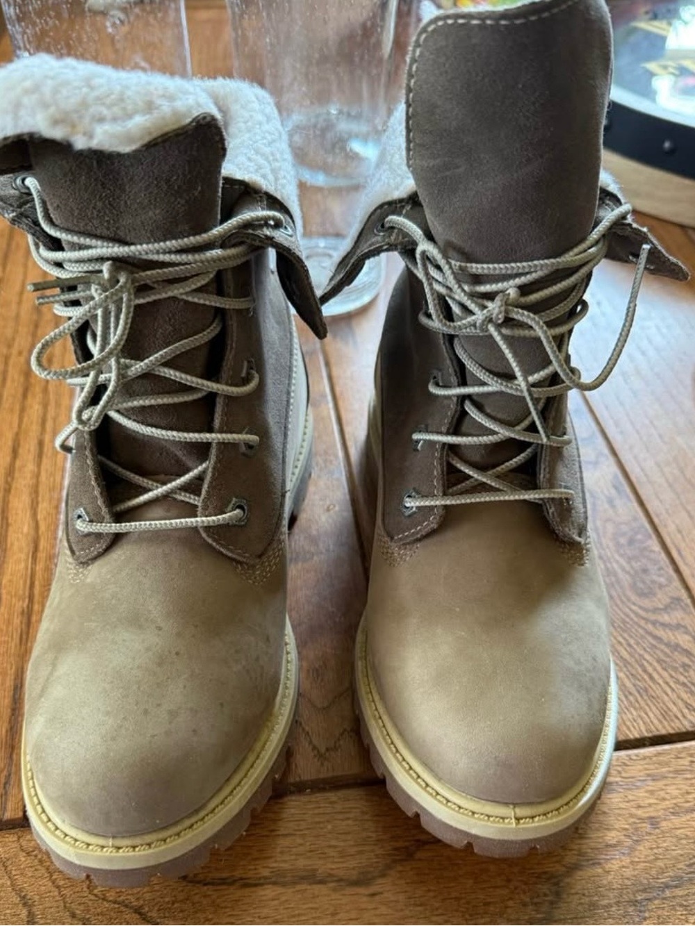 Timberland Women's Two-Tone Brown Lace-Up Shearling Ankle Boots